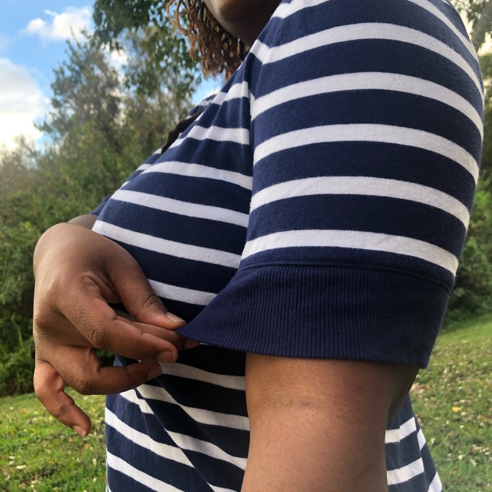 Women’s Short Sleeve Stripe Top - Picture 3 of 5